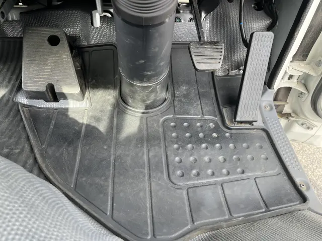 日産 アトラス 2RG-AHS88A(4WD)の写真26