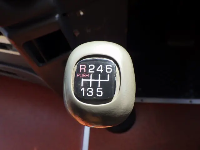 三菱 エアロミディ KK-MM86FH(2WD)の写真14