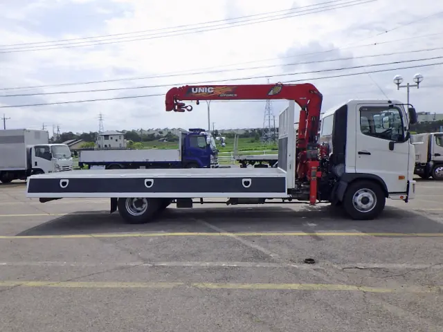 左右アオリバランサー　ロープ通し穴3対　荷台鉄板張り　衝突軽減ブレーキ　車線逸脱警報　TRC＆横滑防止装置|日野 レンジャー 2KG-FC2ABA(2WD)の写真7