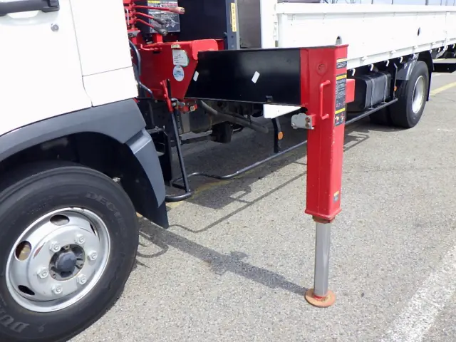 ★☆★いつでも安心して仕事ができる！をご提供したい。そう考える当社では、トラブル時にもすぐに対応可能な「整備・鈑金工場」を完備しています。安心のアフターサービスも当社の自慢です★☆★|日野 レンジャー 2KG-FC2ABA(2WD)の写真30