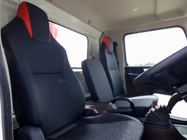 日野 レンジャー 2KG-FC2ABA(2WD)の写真42