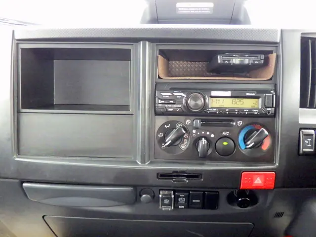 いすゞ エルフ 2RG-NLS88AR(4WD)の写真12