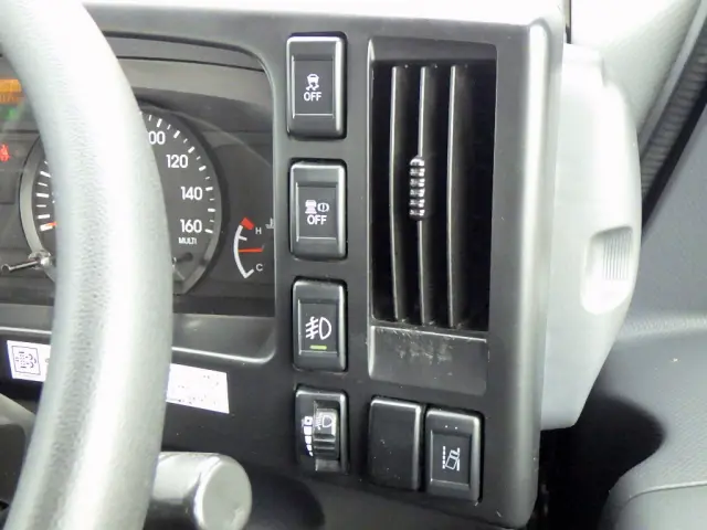 いすゞ エルフ 2RG-NLS88AR(4WD)の写真18
