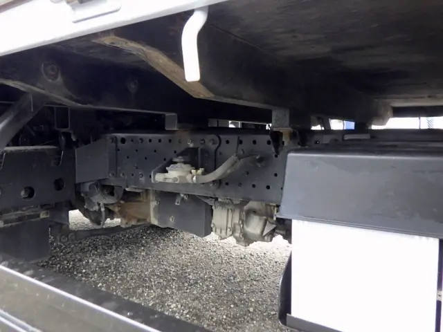 いすゞ エルフ 2RG-NLS88AR(4WD)の写真24