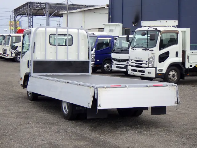いすゞ エルフ 2RG-NLS88AR(4WD)の写真37