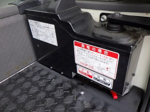 トヨタ コースター SKG-XZB70(2WD)の写真14