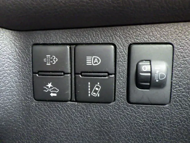 トヨタ コースター SKG-XZB70(2WD)の写真29