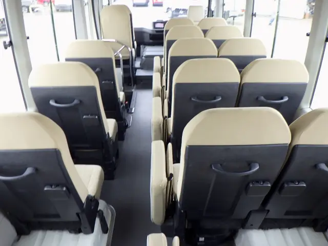 トヨタ コースター SKG-XZB70(2WD)の写真36