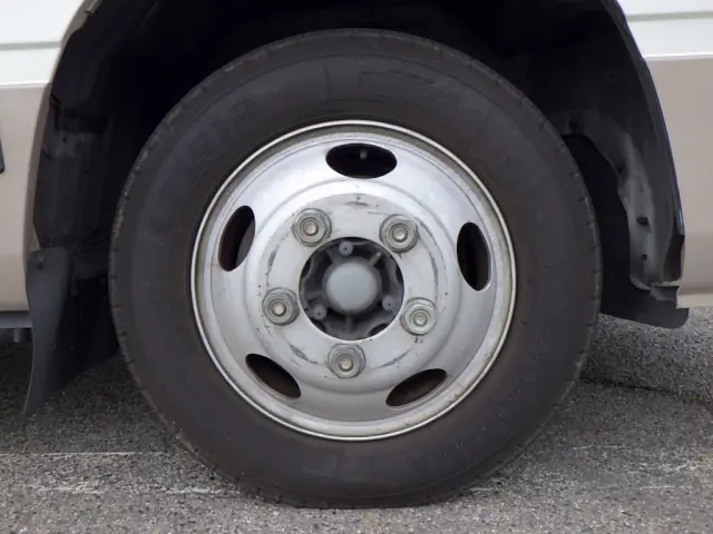 トヨタ コースター SKG-XZB70(2WD)の写真44