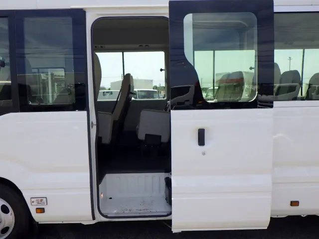 トヨタ コースター 2DG-XZB70(2WD)の写真8
