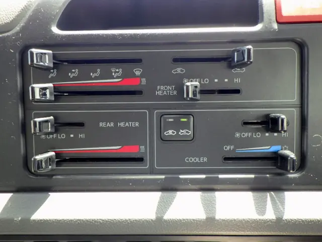 トヨタ コースター 2DG-XZB70(2WD)の写真17