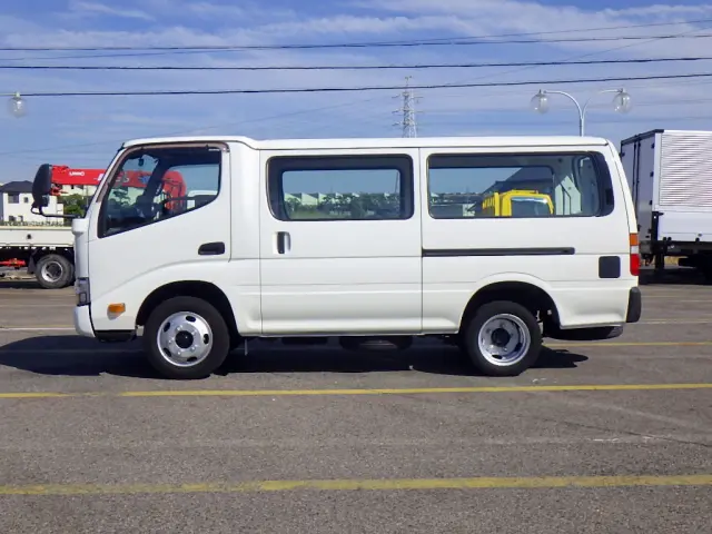 日野 デュトロ TPG-XZC605Y(2WD)の写真4