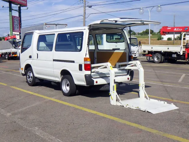 日野 デュトロ TPG-XZC605Y(2WD)の写真10