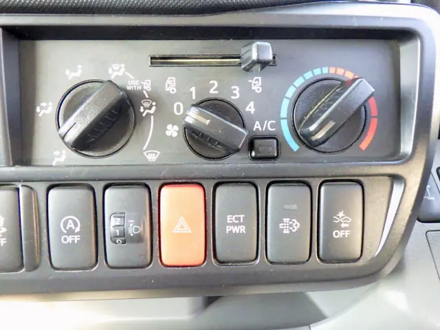 日野 デュトロ TPG-XZC605Y(2WD)の写真34