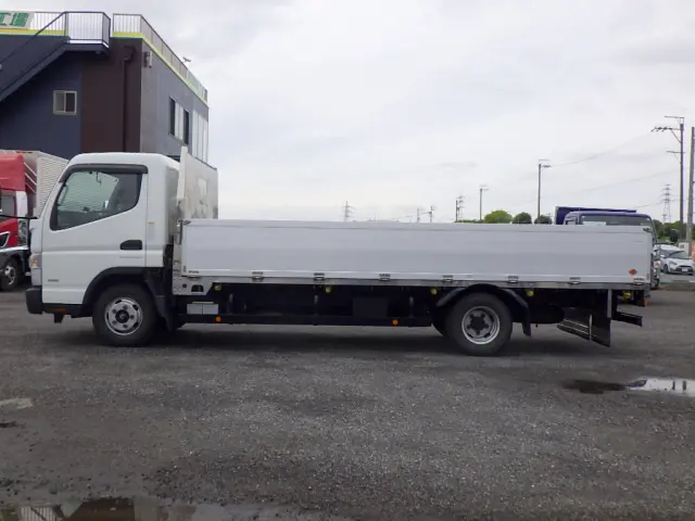 三菱 キャンター 2RG-FEB20(2WD)の写真4