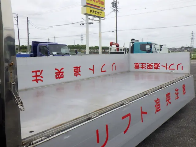 三菱 キャンター 2RG-FEB20(2WD)の写真8