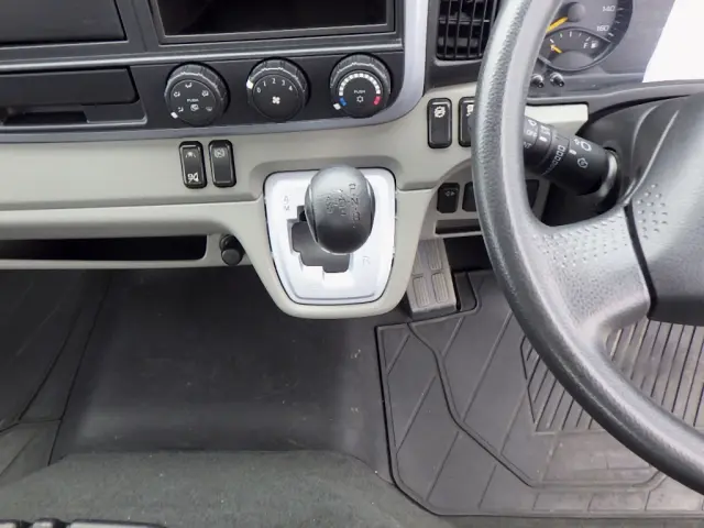 三菱 キャンター 2RG-FEB20(2WD)の写真37