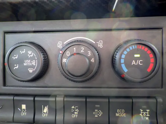 日野 レンジャー 2KG-FD2ABA(2WD)の写真22
