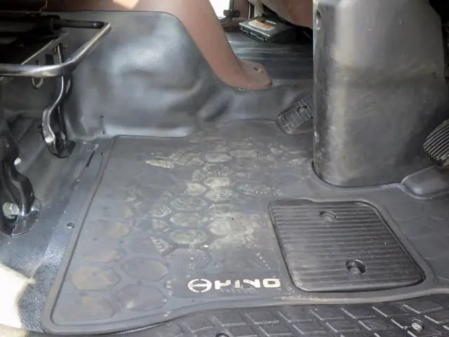 日野 レンジャー 2KG-FD2ABA(2WD)の写真44