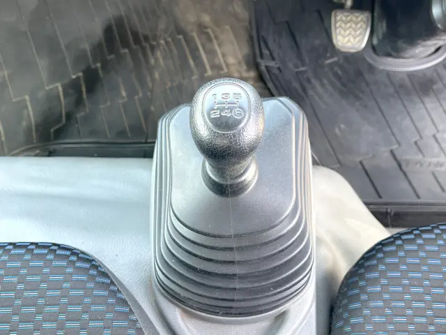 トヨタ ダイナ 2PG-GDY281(4WD)の写真14