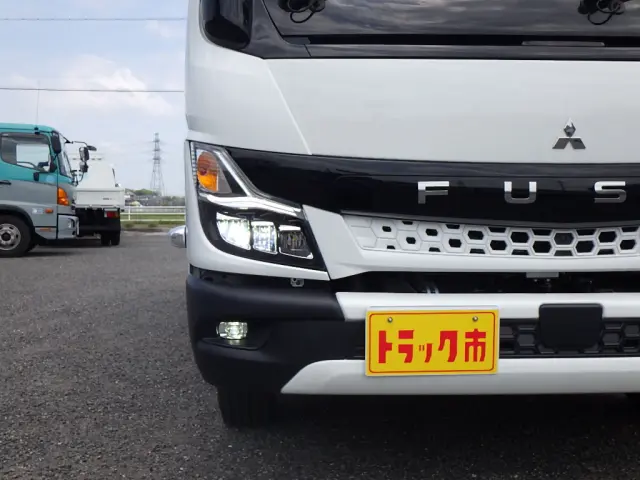 三菱 キャンター 2RG-FEB80(2WD)の写真3