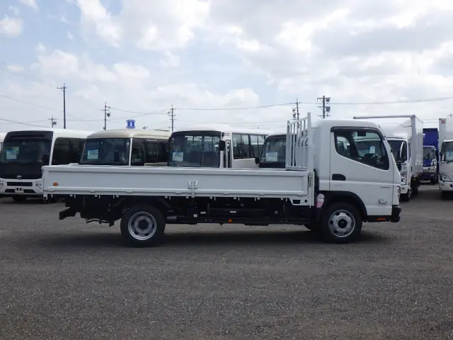 三菱 キャンター 2RG-FEB80(2WD)の写真5
