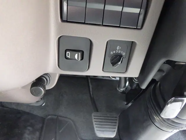 三菱 キャンター 2RG-FEB80(2WD)の写真18