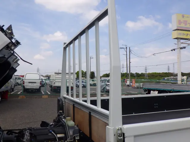 三菱 キャンター 2RG-FEB80(2WD)の写真44