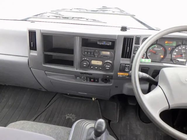 いすゞ フォワード 2RG-FRR90S2(2WD)の写真35
