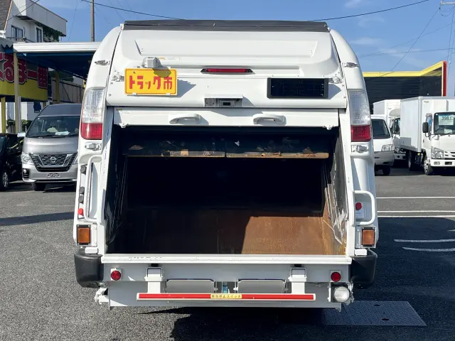いすゞ エルフ TPG-NMR85AN(2WD)の写真7