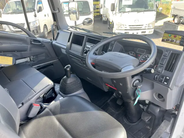 いすゞ エルフ TPG-NMR85AN(2WD)の写真18