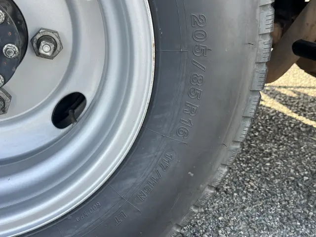 いすゞ エルフ TPG-NMR85AN(2WD)の写真42