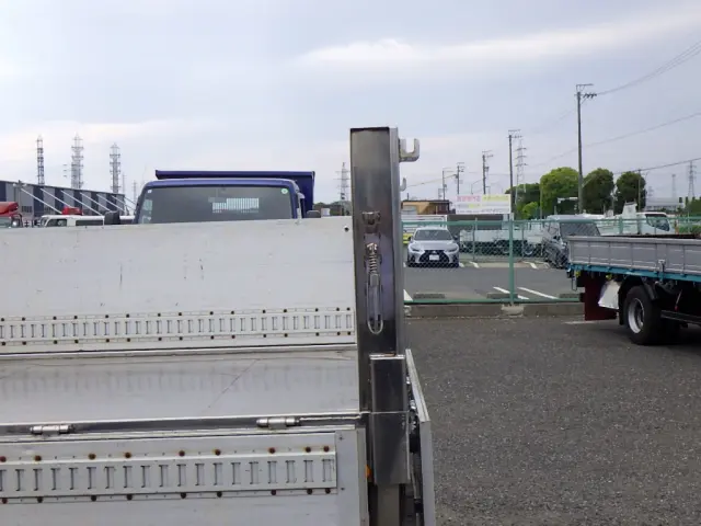 三菱 キャンター TPG-FEB80(2WD)の写真15