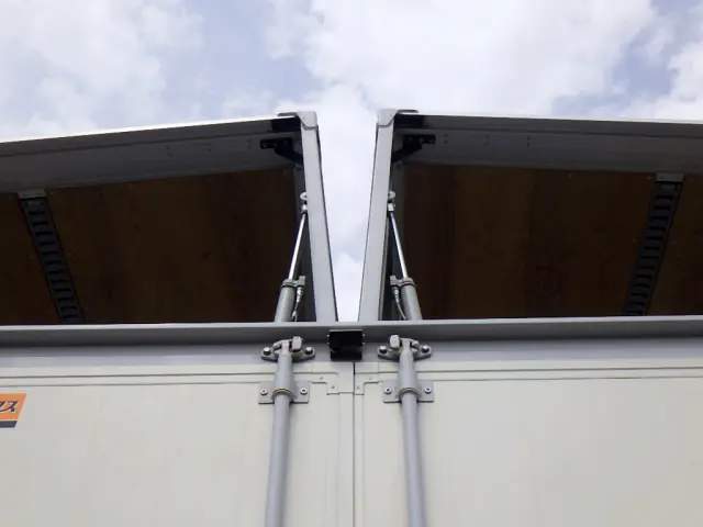 日野 レンジャー 2PG-FD2ABG(2WD)の写真9