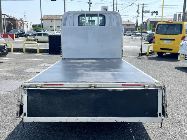 いすゞ エルフ TRG-NJR85A(2WD)の写真8