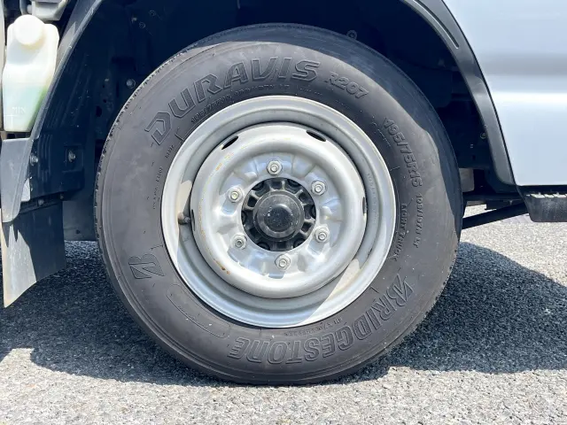 いすゞ エルフ TRG-NJR85A(2WD)の写真35