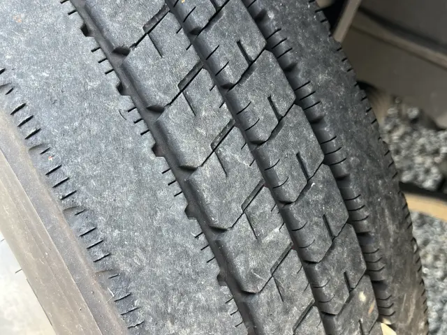 いすゞ エルフ TRG-NJR85A(2WD)の写真37