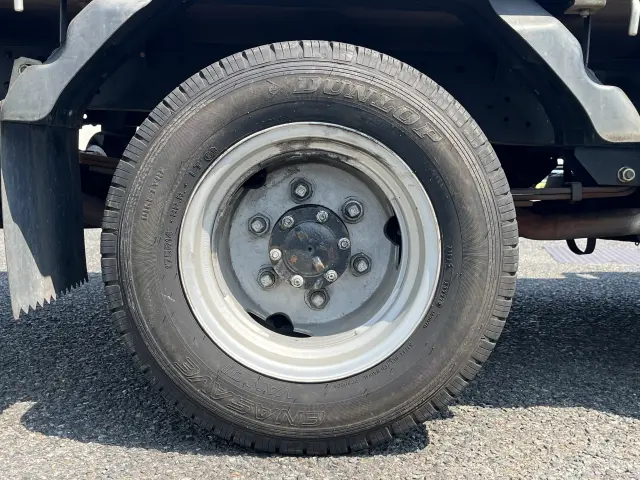 いすゞ エルフ TRG-NJR85A(2WD)の写真38