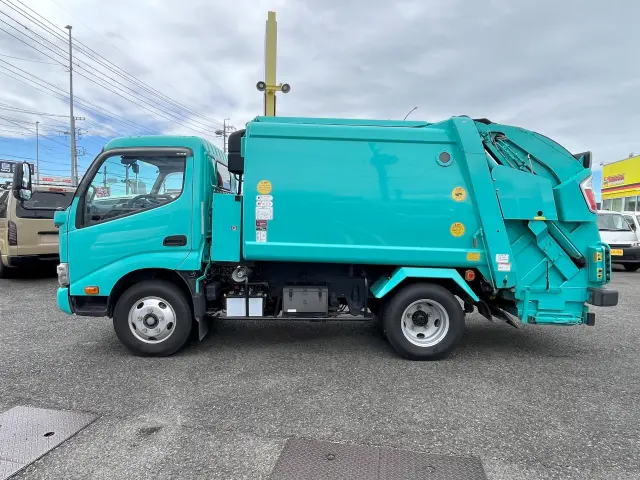 日野 デュトロ 2RG-XZU605X(2WD)の写真3