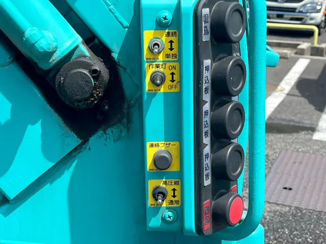 日野 デュトロ 2RG-XZU605X(2WD)の写真15