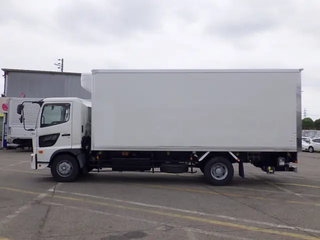 日野 レンジャー 2DG-GC2ABA(2WD)の写真4