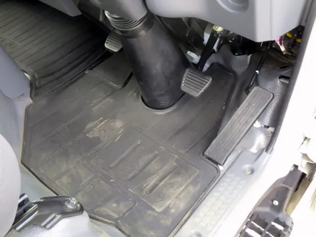 いすゞ エルフ 2RG-NPS88AR(4WD)の写真20