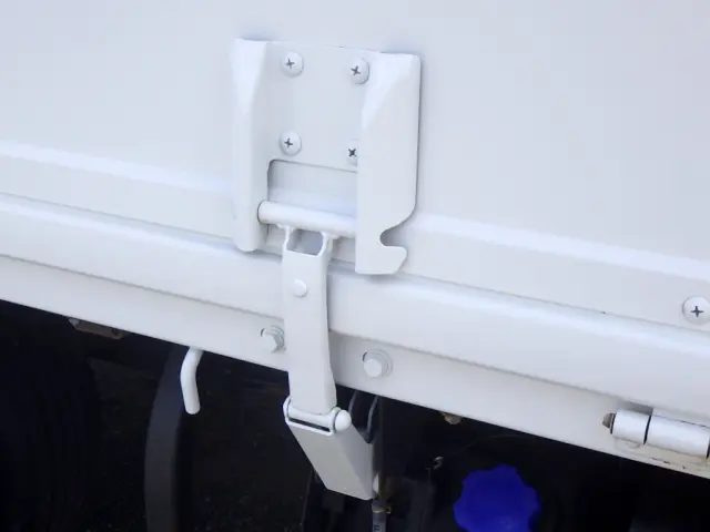 いすゞ エルフ 2RG-NPS88AR(4WD)の写真42