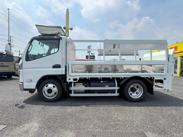 三菱 キャンター 2RG-FDA50(4WD)の写真3