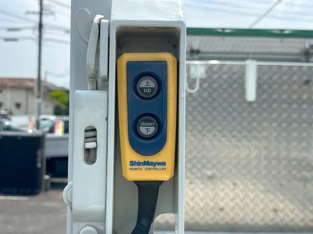 三菱 キャンター 2RG-FDA50(4WD)の写真12