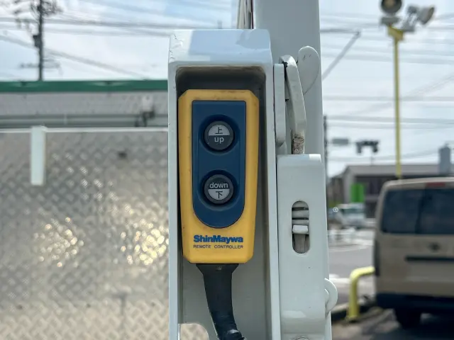 三菱 キャンター 2RG-FDA50(4WD)の写真13