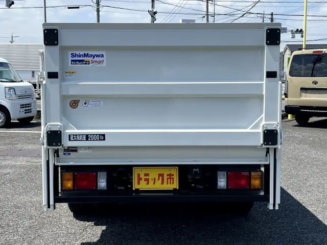 マツダ タイタン 2RG-LKR88AF(2WD)の写真5