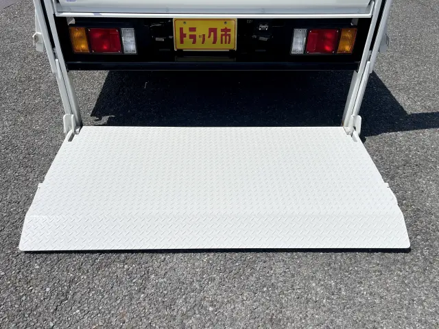 マツダ タイタン 2RG-LKR88AF(2WD)の写真9