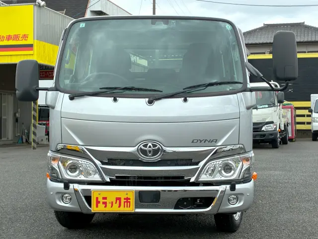 トヨタ ダイナ 3BF-TRY230(2WD)の写真2