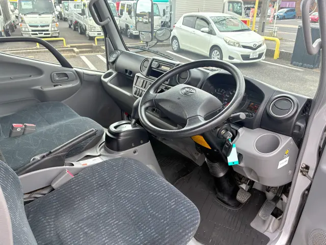 トヨタ ダイナ 3BF-TRY230(2WD)の写真14